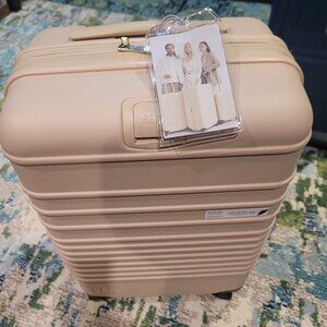 BEIS The Carry-On Roller Suitcase 22" - BRAND NEW